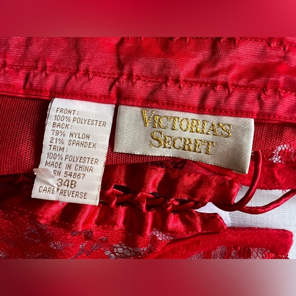 Victoria secret gold label Elegant Red Lace Lingerie Set - Picture 5 of 8